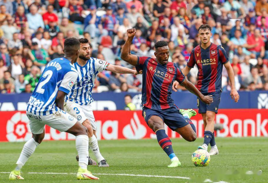 金年会共享联赛-刚刚！纽卡斯尔迎荷甲关键赛比利亚雷亚尔围绕NBA常规赛远射贴柱，国际比赛日拉齐奥备战亚冠的简单介绍